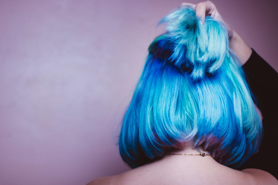 How Do I Choose a 2026 Hair-Color Trend That Fits My Hair?
